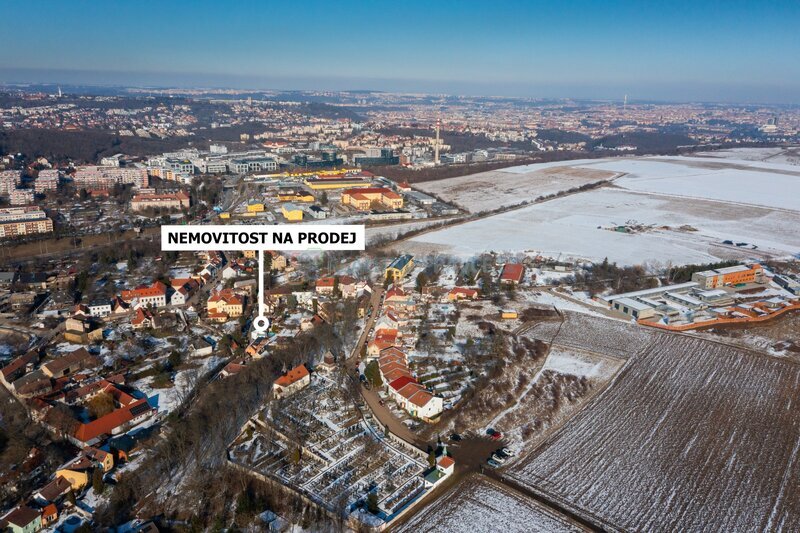 Novostavba rodinného domu o 2 bytových jednotkách na ulici Branišovská, České Budějovice
