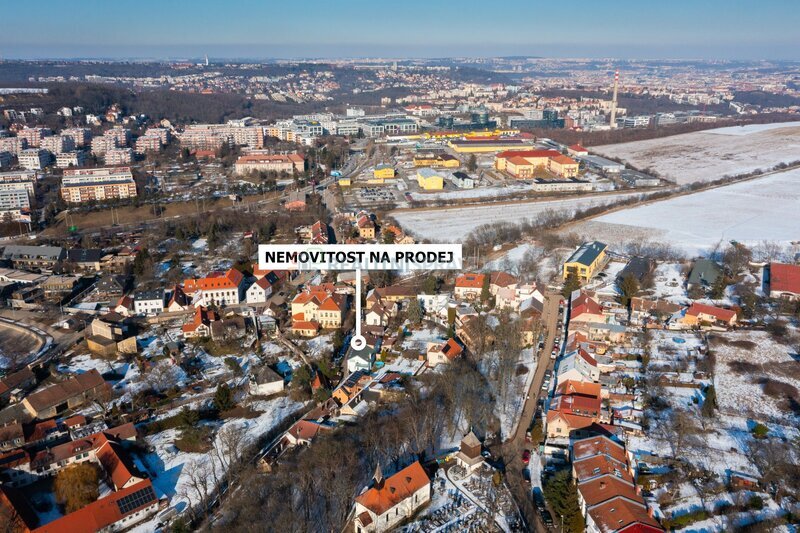 Novostavba rodinného domu o 2 bytových jednotkách na ulici Branišovská, České Budějovice